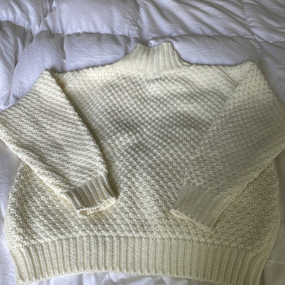 Dynamite Vintage Wool/Acrylic blend Chinky Cream Sweater Size M - Picture 2 of 13